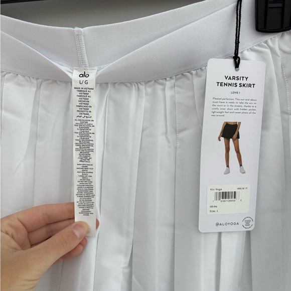 NWT Alo Yoga White Varsity Tennis Skirt Large - Picture 2 of 6